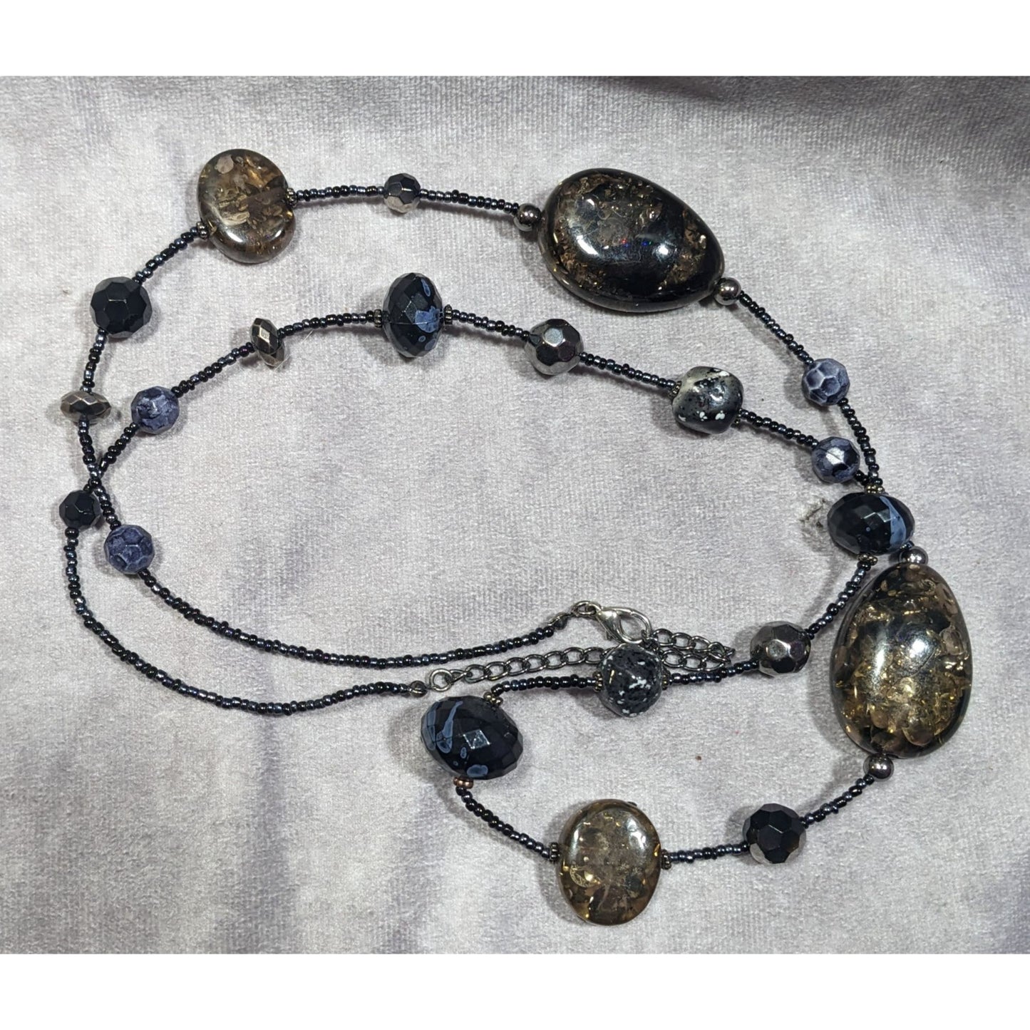 Abstract Glass Beaded Crackle Accent Station Necklace