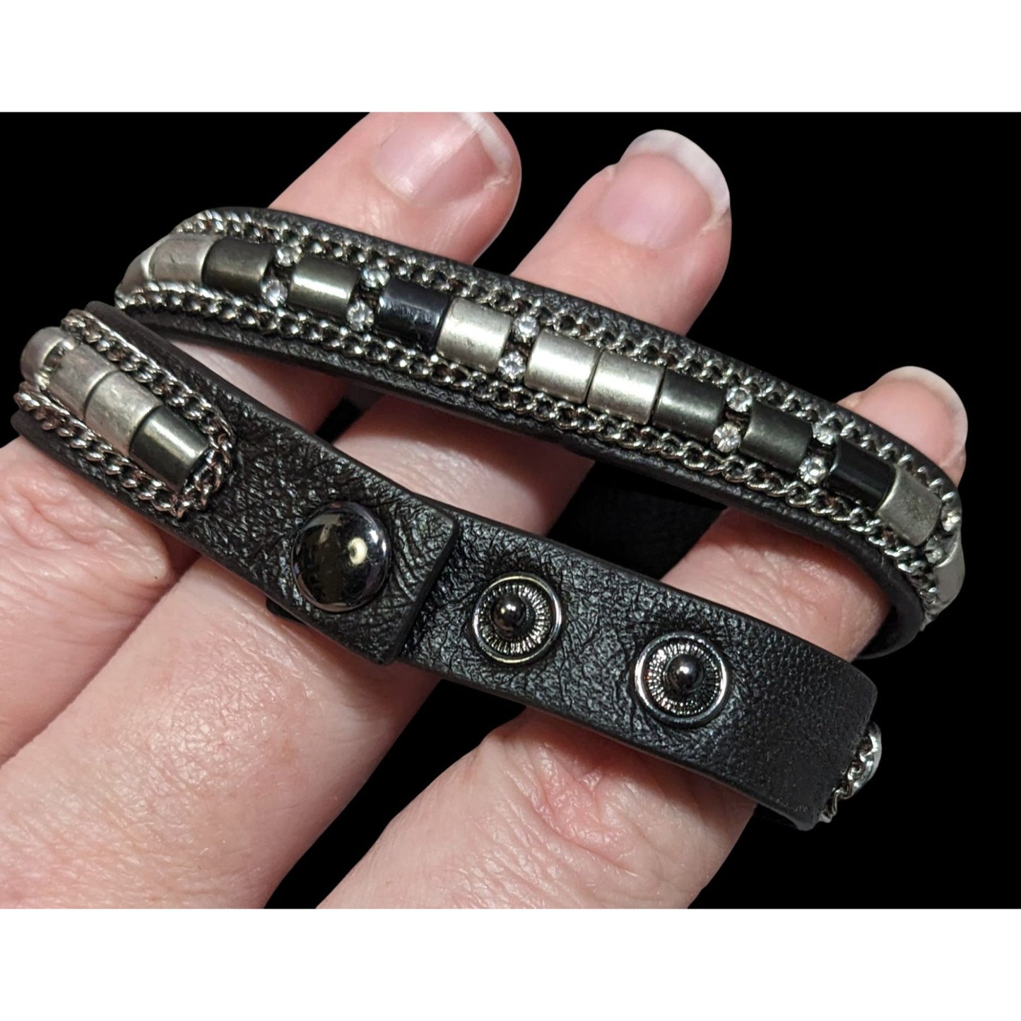 Stella & Dot Cady Wrap Bracelet Leather Crystals And Metallic Accents