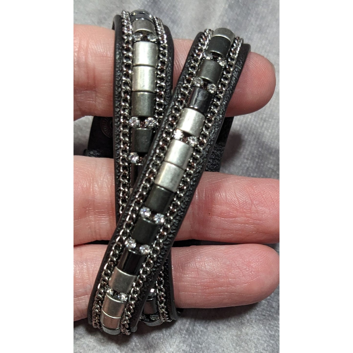 Stella & Dot Cady Wrap Bracelet Leather Crystals And Metallic Accents