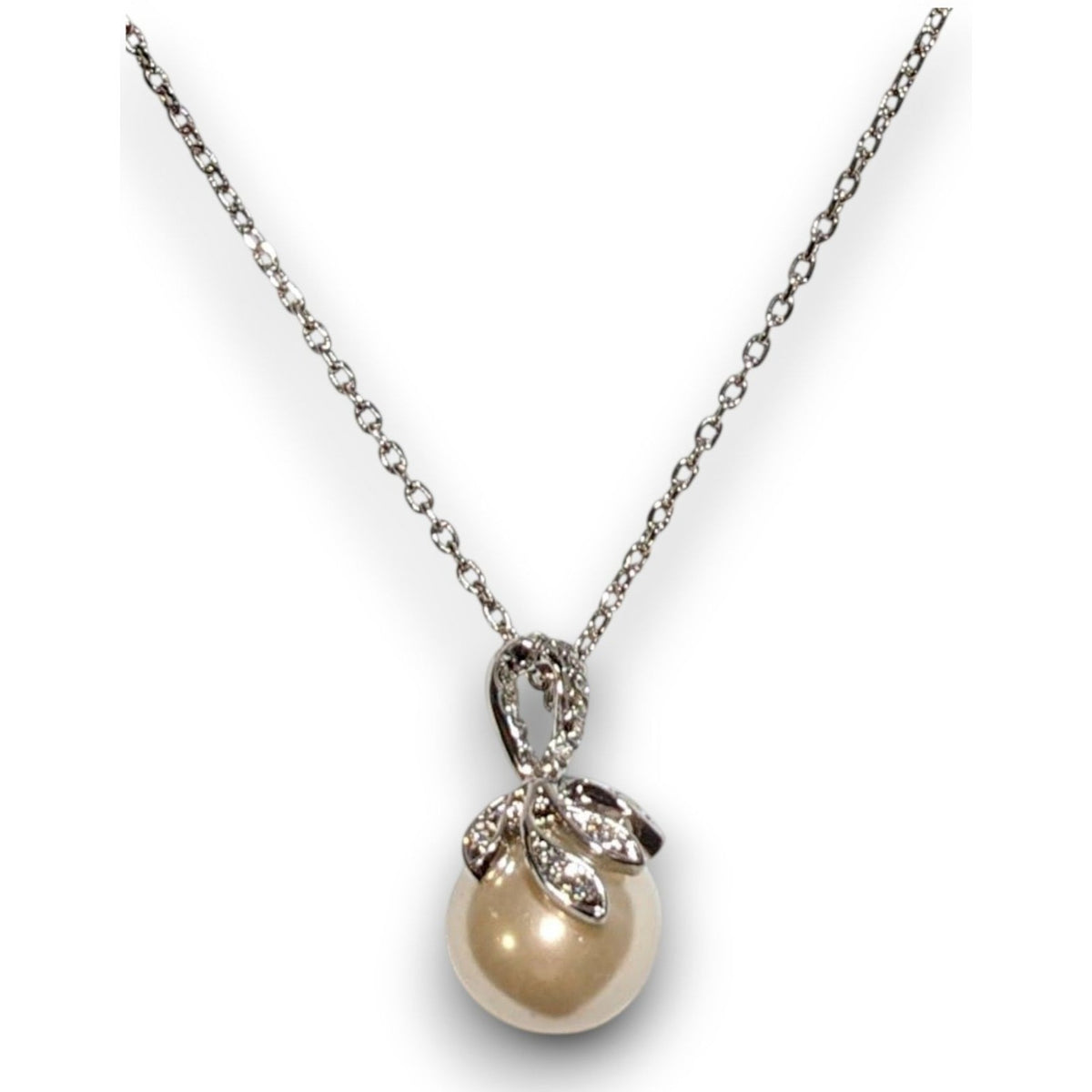 Floral Bridal Silver Tone Faux Pearl Pendant Necklace 16 Inch EUC