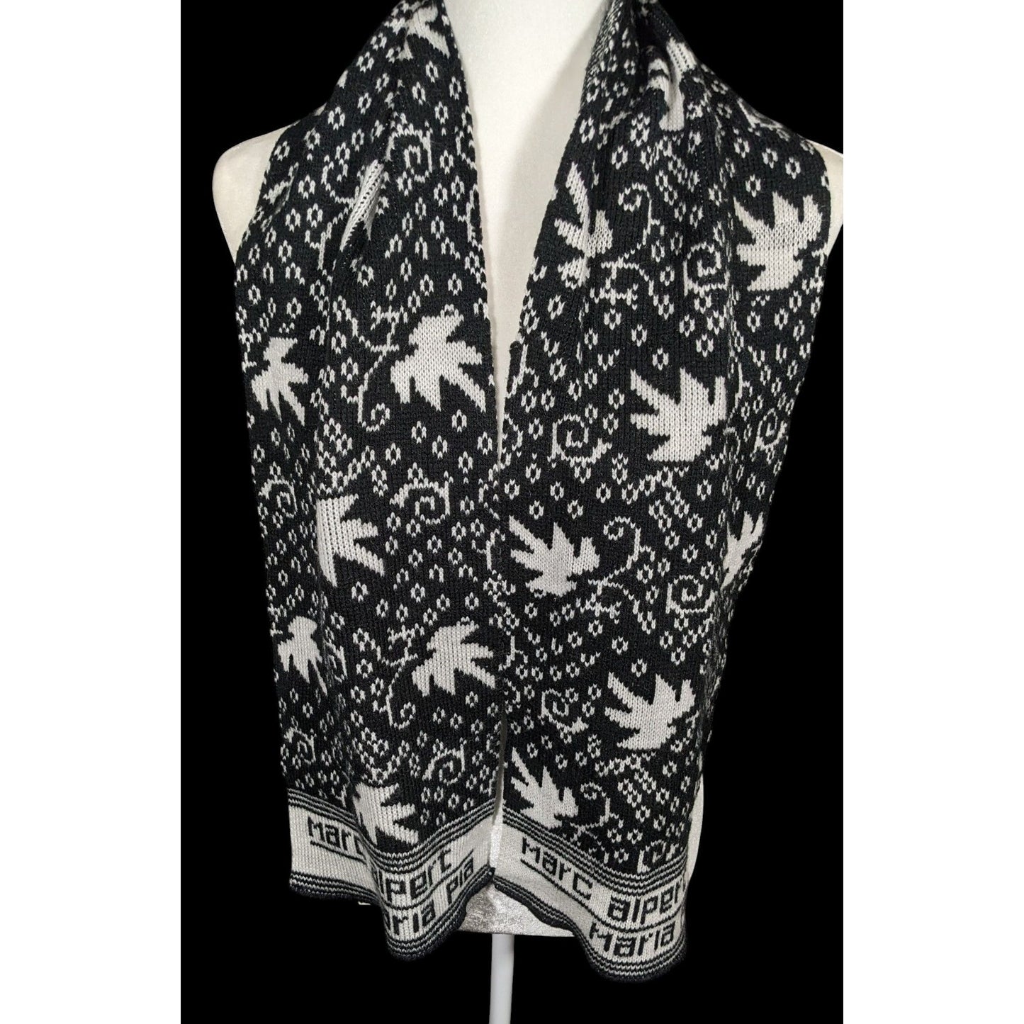 Marc Alpert Maria Pia Black And White Leaf Scarf