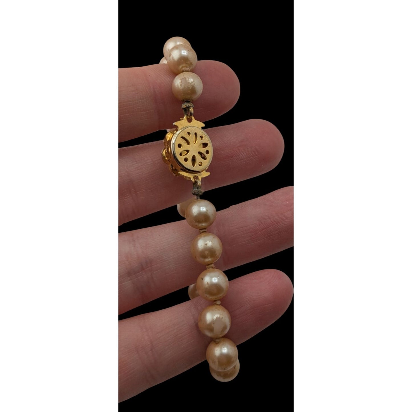 Vintage Japan Faux Pearl Bracelet Floral Box Clasp Gold Cream Elegance