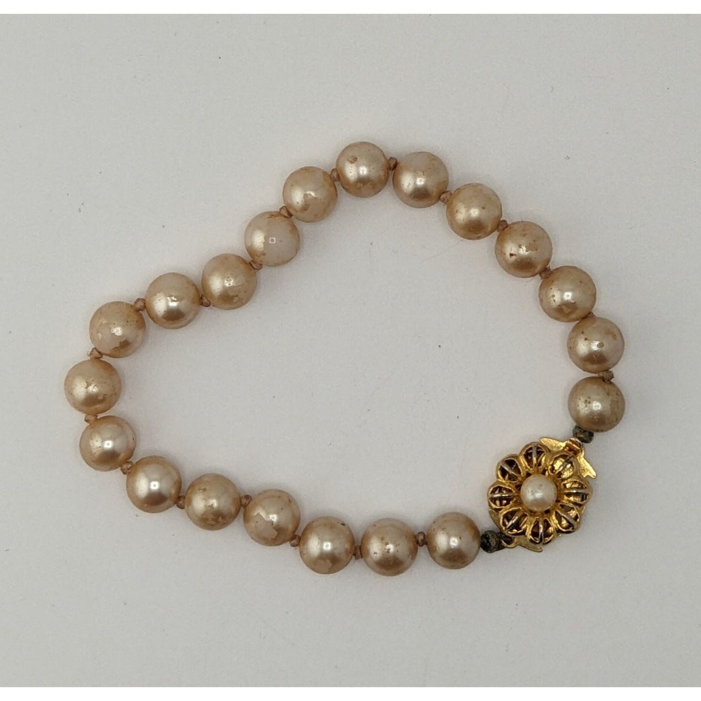 Vintage Japan Faux Pearl Bracelet Floral Box Clasp Gold Cream Elegance