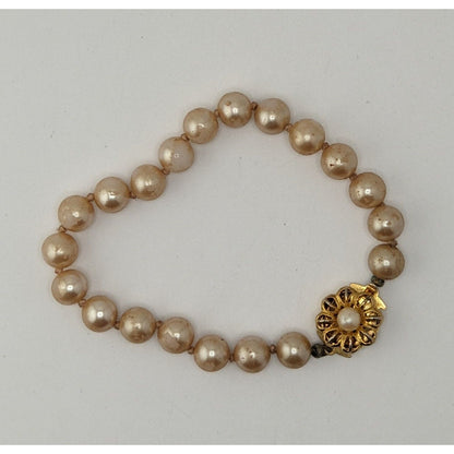 Vintage Japan Faux Pearl Bracelet Floral Box Clasp Gold Cream Elegance