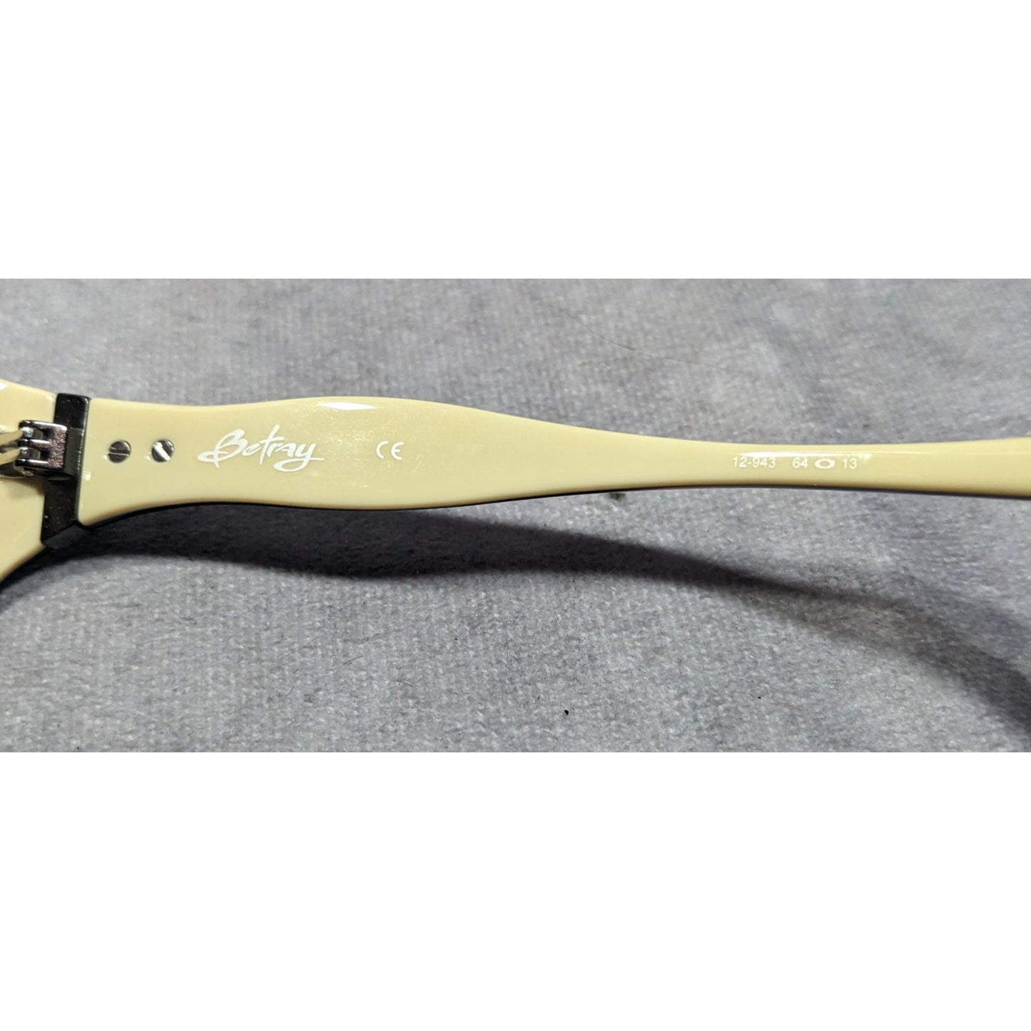 Oakley Betray Brown Tortoise And Cream Sunglasses