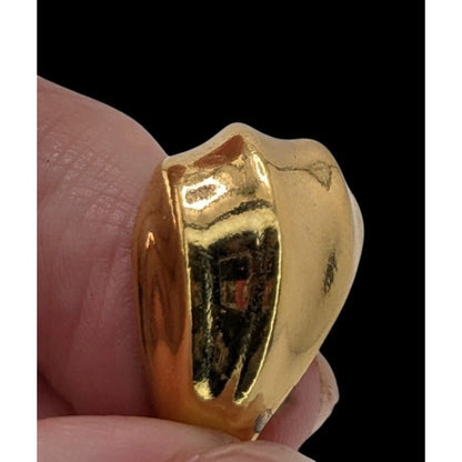 Vintage Avon Gold-Tone Crossover Dome Ring Size 7