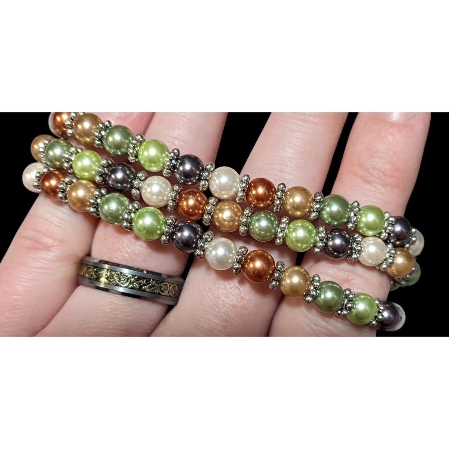 Vintage Mother Of Pearl And Pearl Beaded Floral Bracelet