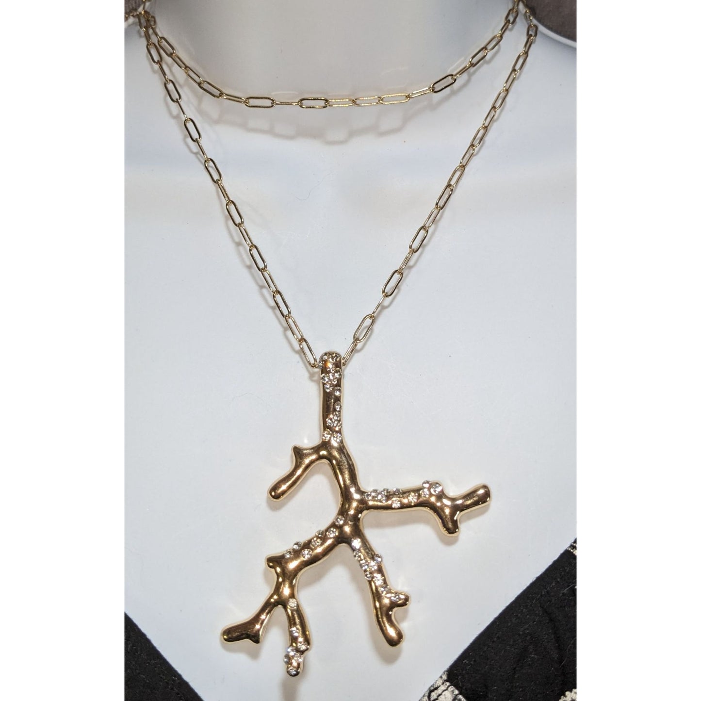 Jessica Simpson Necklace Gold-Tone Crystal Branch Pendant Lobster Clasp