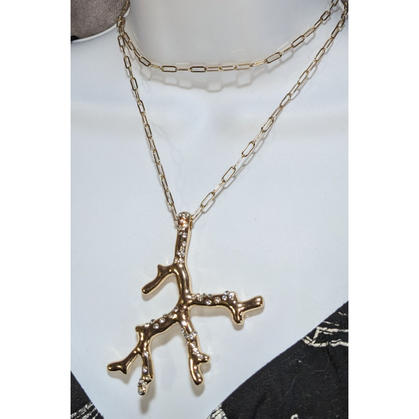 Jessica Simpson Necklace Gold-Tone Crystal Branch Pendant Lobster Clasp