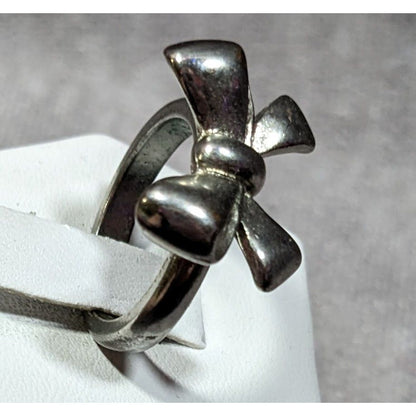 Vintage Coquette Silver Tone Bow Ring Size 7 1/2