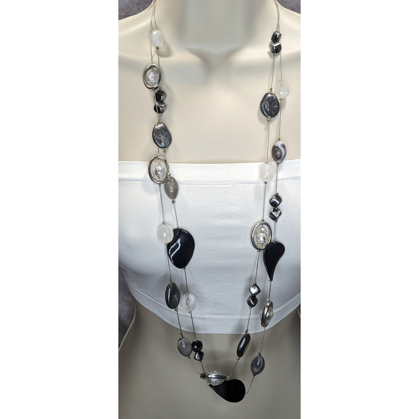 NY Collection Layered Beaded Necklace Black White Silver Y2K Party Glam