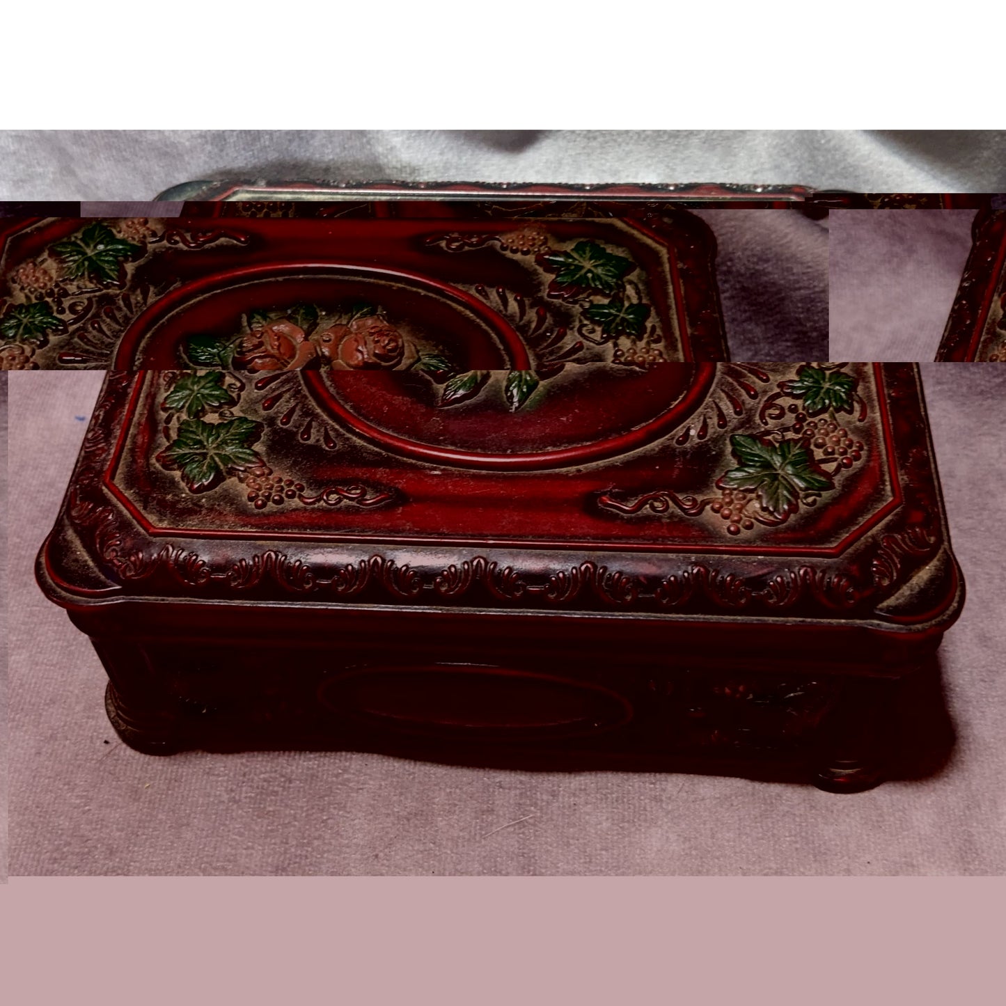 Vintage Romantic Floral Carved Trinket Jewelry Box