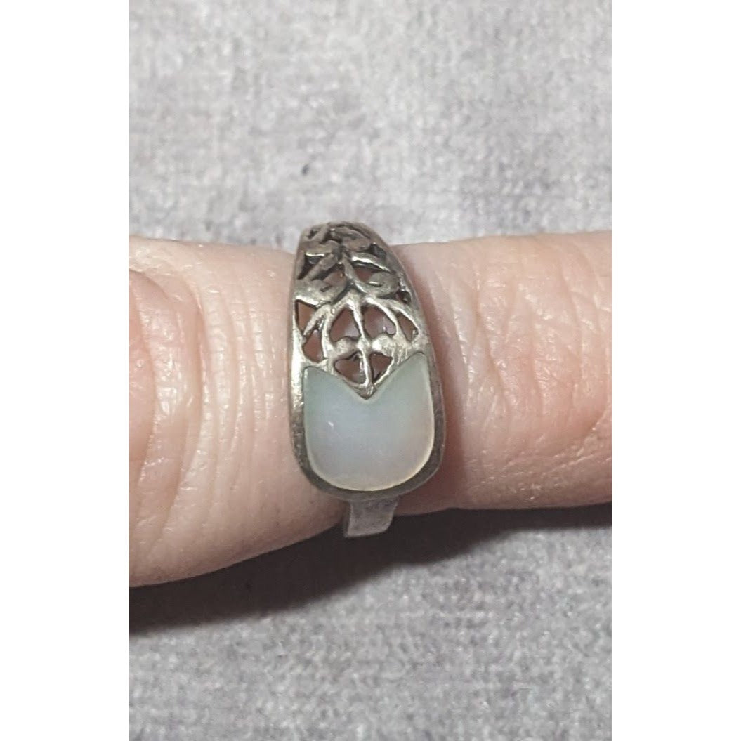 Vintage Fairy Sterling Silver Mother Of Pearl Ring Size 4 3/4