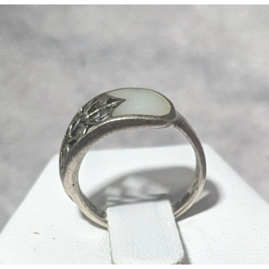 Vintage Fairy Sterling Silver Mother Of Pearl Ring Size 4 3/4