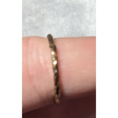 Minimalist Gold Tone Twist Textured Ring Size 7 3/4