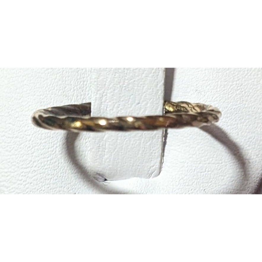 Minimalist Gold Tone Twist Textured Ring Size 7 3/4