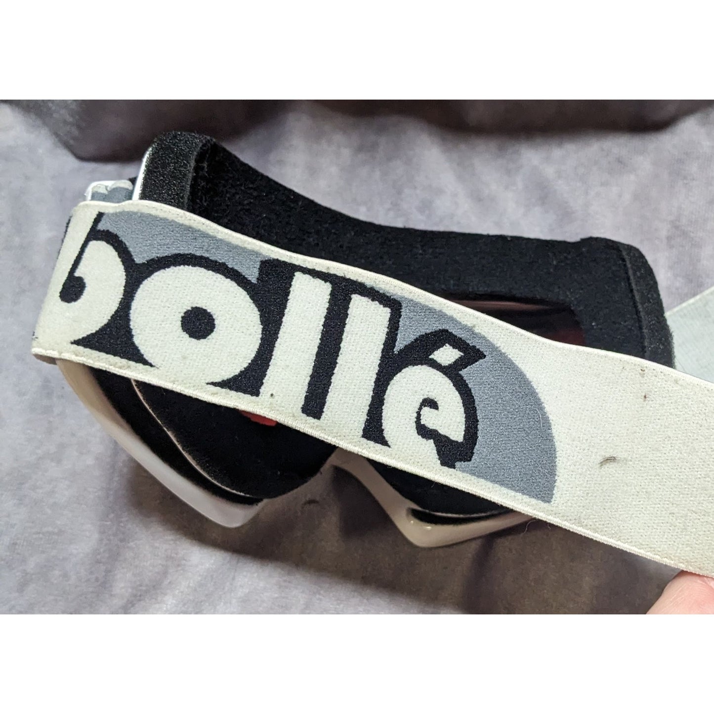 Bolle White And Grey Skii/Snowboarding Mask