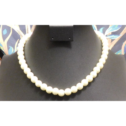 Classic Elegant Faux Pearl Beaded Necklace