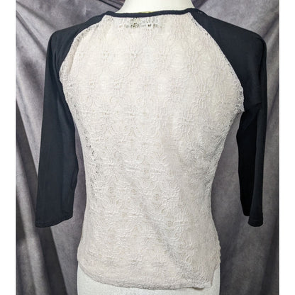 Woo Raglan Floral Lace Black And White Top Size Small
