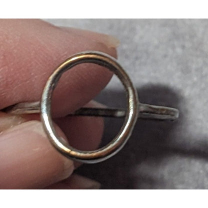 Dainty Open Circle Halo Silver Tone Fashion Ring Size 8