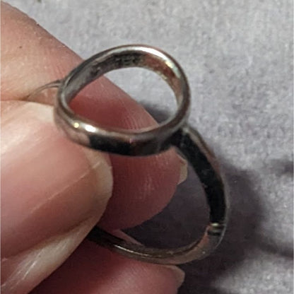 Dainty Open Circle Halo Silver Tone Fashion Ring Size 8