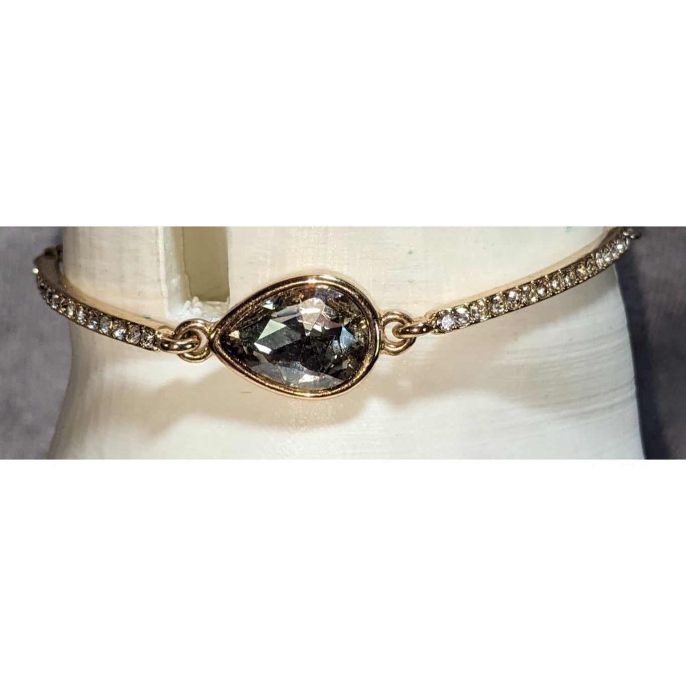 Glam Vintage Premier Designs Rhinestone Teardrop Slider Bracelet Gold Tone
