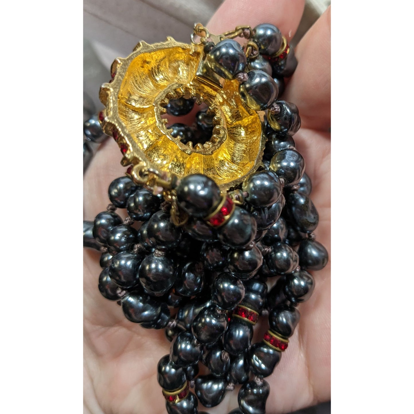 Vintage Elegant Freshwater Pearl Necklace With Red Gems and Gold Tone Embellishment