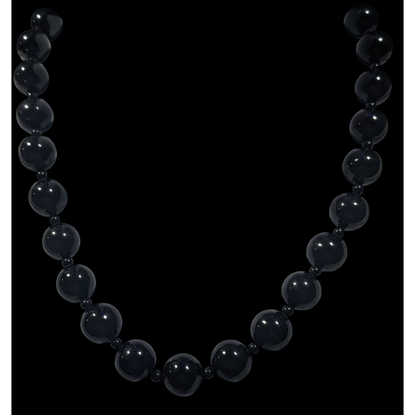 Classic Retro Chunky Black Beaded Necklace