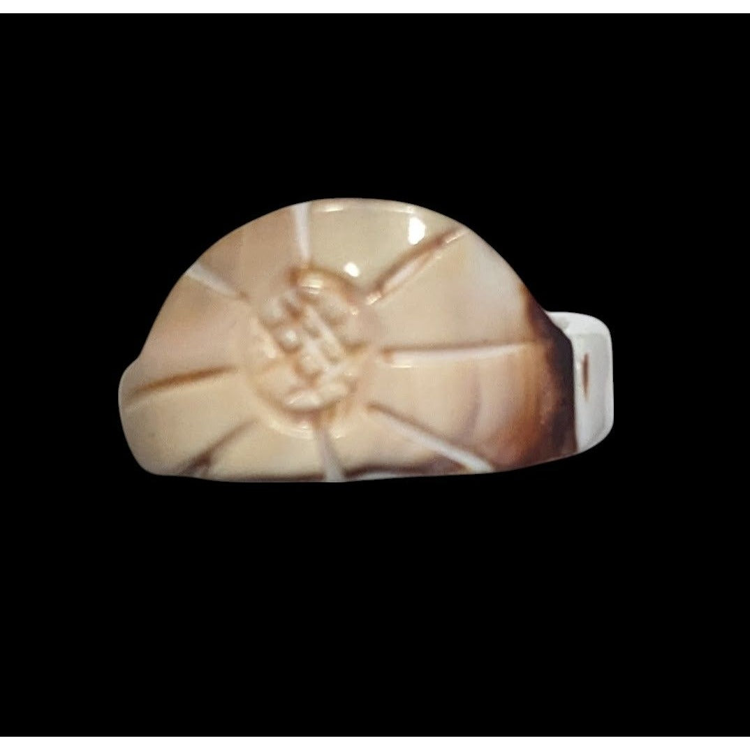 Vintage Carved Cream Shell Flower Ring Size 5 3/4