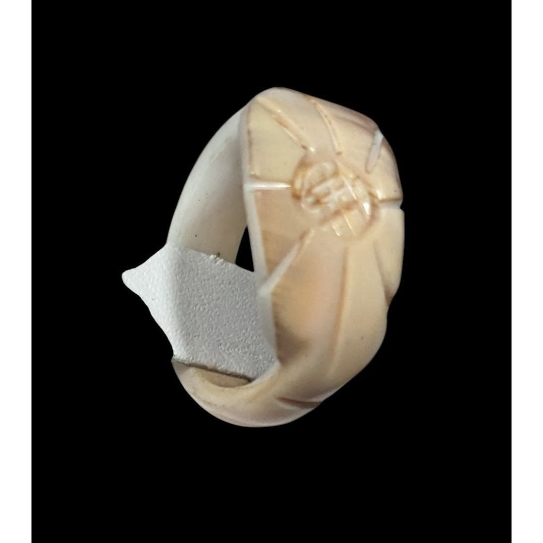 Vintage Carved Cream Shell Flower Ring Size 5 3/4