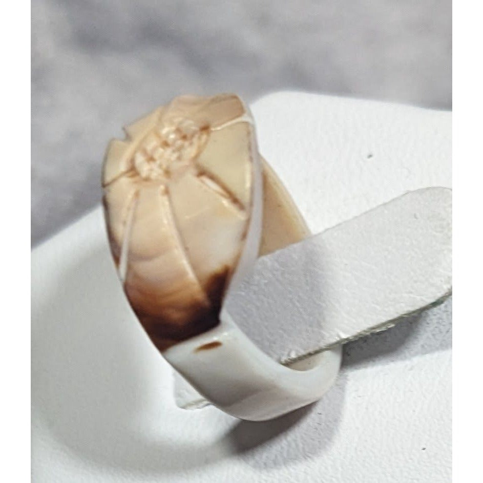 Vintage Carved Cream Shell Flower Ring Size 5 3/4