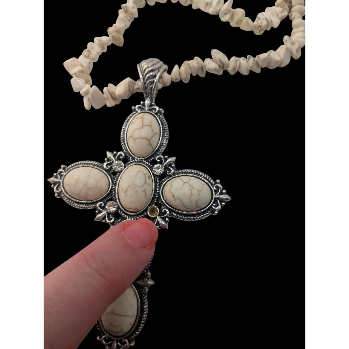 Boho Southwestern Western Cross Howlite Chip Statement Necklace