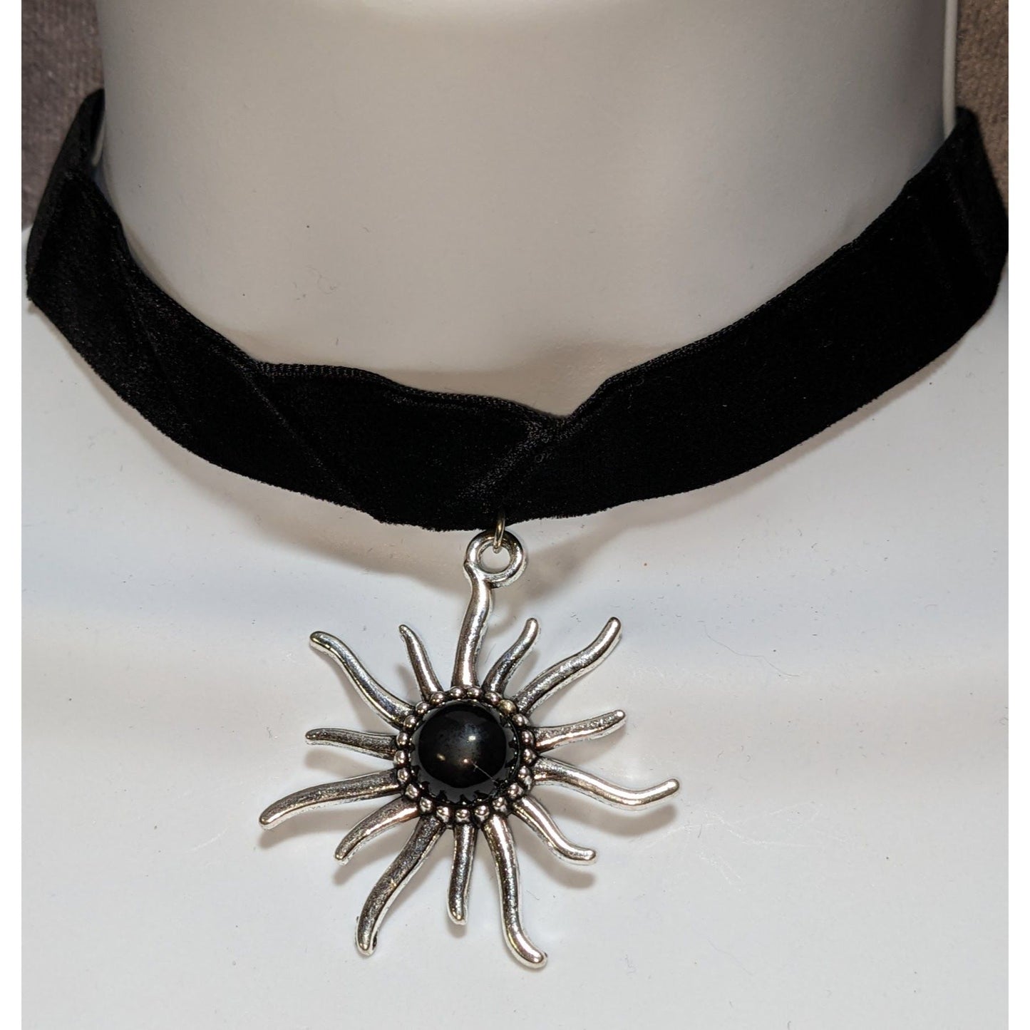 Vintage 90s Sun Choker Necklace Black Silver Gothic Grunge Celestial Pendant Y2K Alt