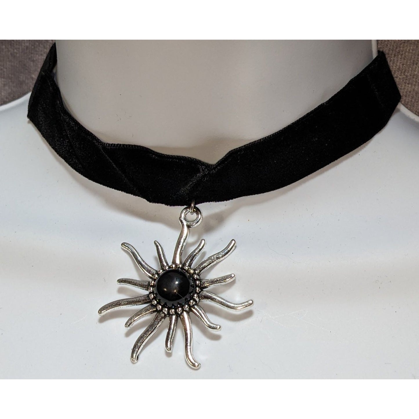 Vintage 90s Sun Choker Necklace Black Silver Gothic Grunge Celestial Pendant Y2K Alt