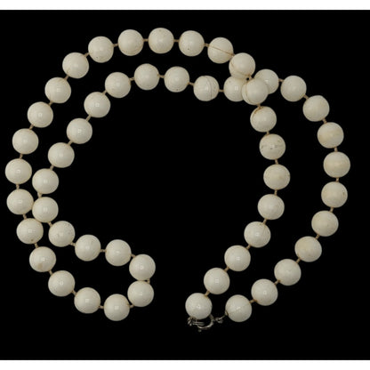 Vintage Retro White Beaded Necklace With Spring Ring Clasp