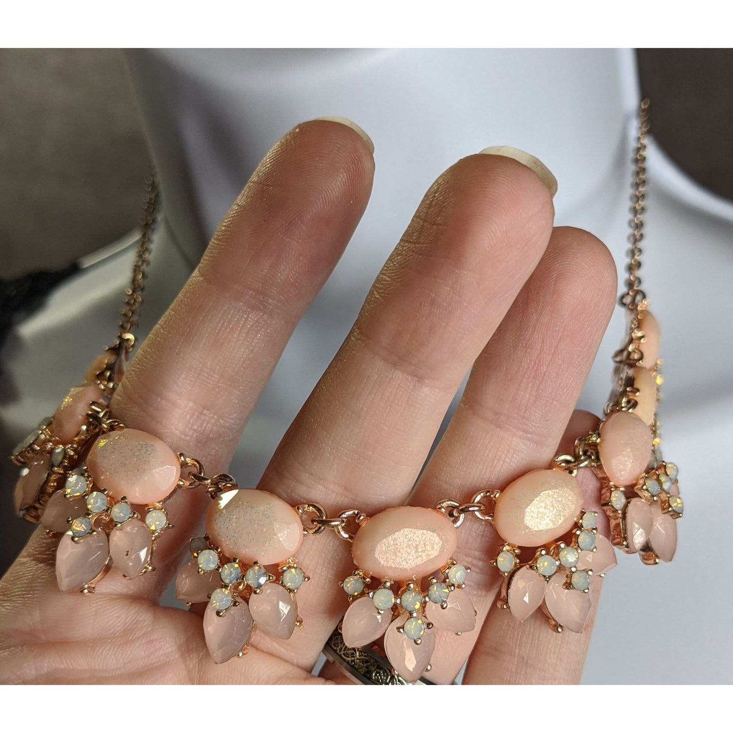 Elegant Rose Gold Tone Necklace With Peach & Opal Tone Gems