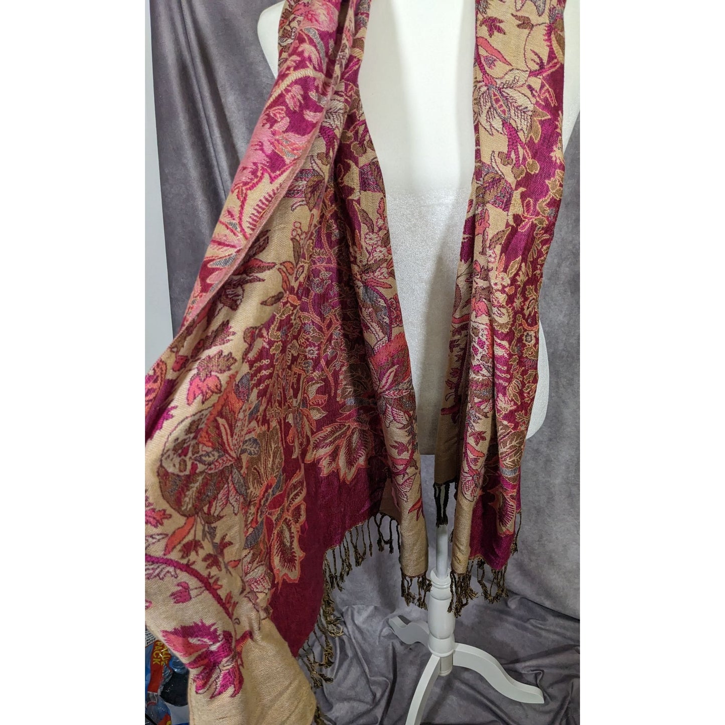 Elegant Pink And Cream Floral Cashmere Scarf