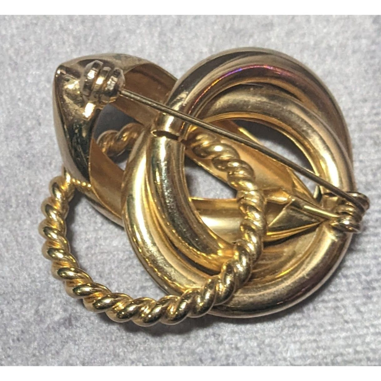Vintage Abstract Gold Tone Metal Knot Brooch