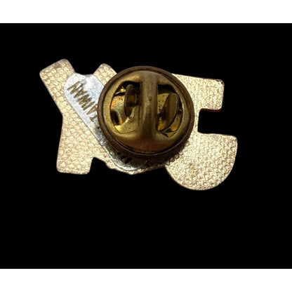 Vintage 1980s "JOY" Holiday Pin Green Wreath Red Lettering Christmas 1 Inch