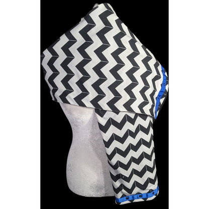 Lululemon Vinyasa Scarf Chevron Black & White With Snap Detail 67"x28"
