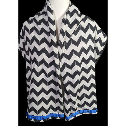 Lululemon Vinyasa Scarf Chevron Black & White With Snap Detail 67"x28"