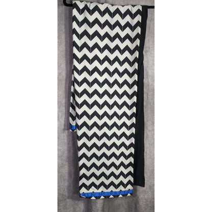 Lululemon Vinyasa Scarf Chevron Black & White With Snap Detail 67"x28"
