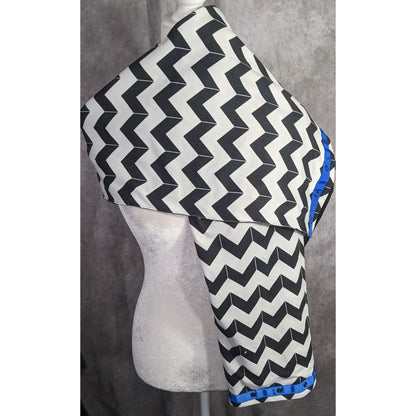 Lululemon Vinyasa Scarf Chevron Black & White With Snap Detail 67"x28"