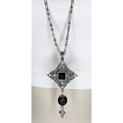 Vintage Gothic Art Deco Silver Tone Necklace With Ornate Pendant & Black Faceted Accents