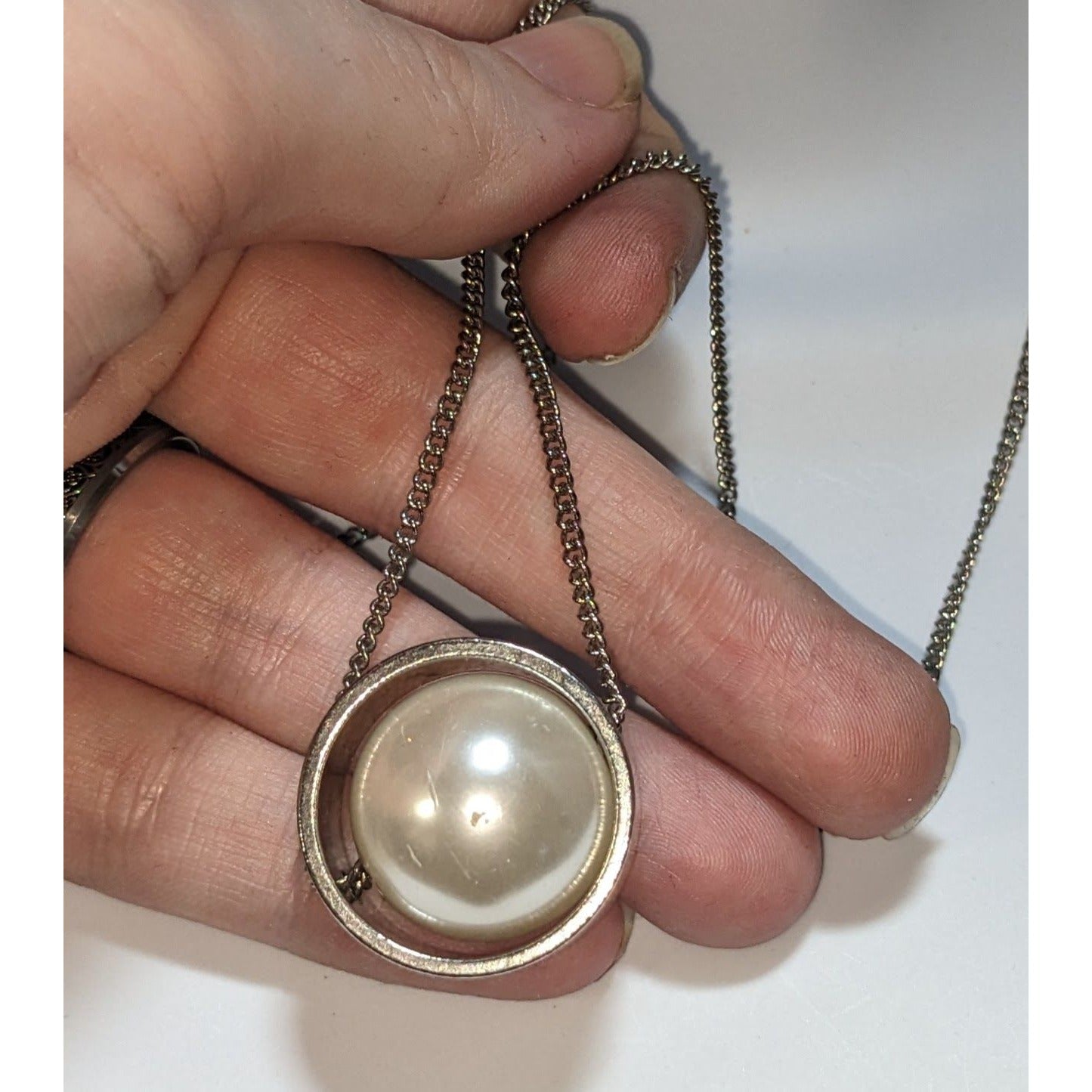 Silver Faux Pearl Pendant Necklace Minimalist Floating Pearl Circle Necklace