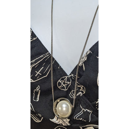 Silver Faux Pearl Pendant Necklace Minimalist Floating Pearl Circle Necklace