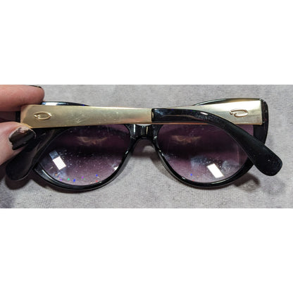 Oscar De La Renta Black And Gold Tone Sunglasses With Purple Lenses