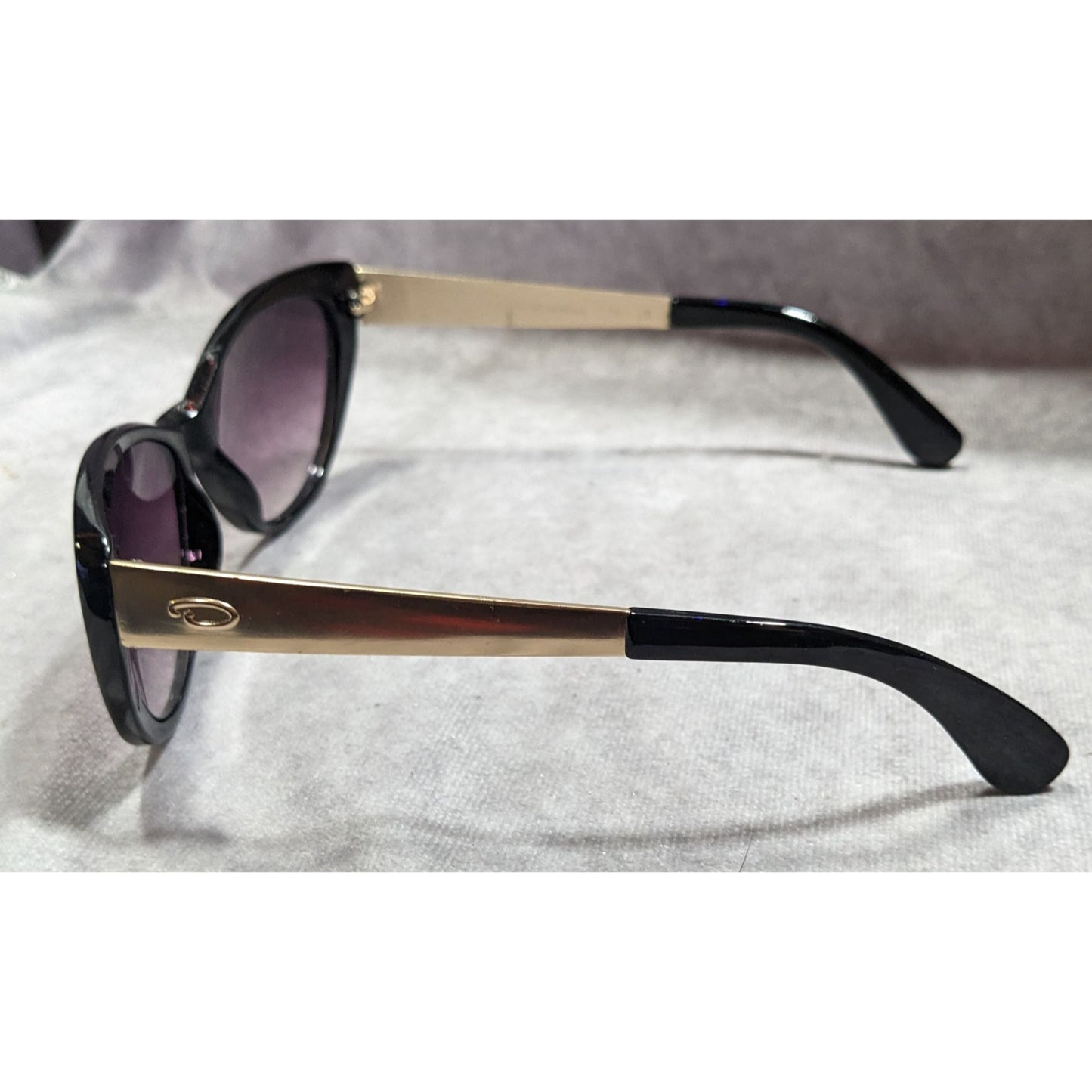 Oscar De La Renta Black And Gold Tone Sunglasses With Purple Lenses