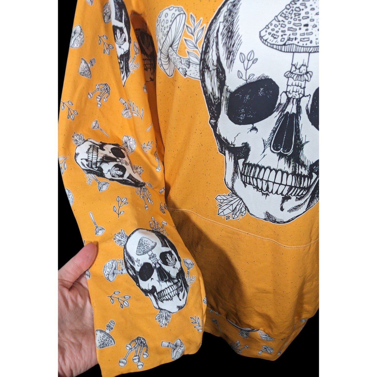 Bear Cub Clothing Orange Skull Mushroom Hoodie Size Small