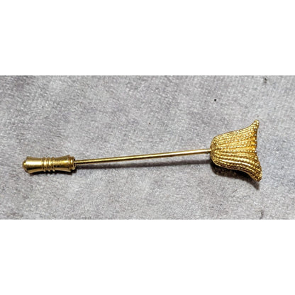 Vintage Gold Tone Art Nouveau Floral Stick PIn